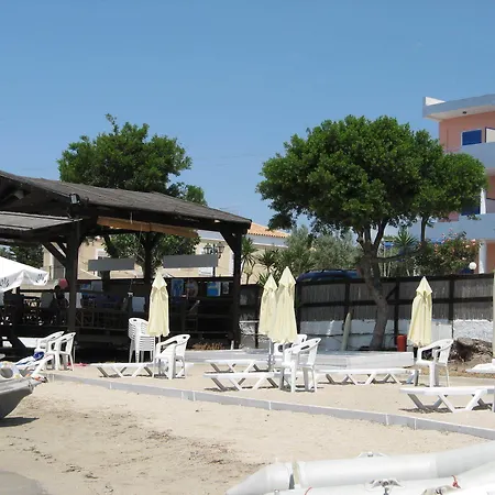 Rozos Hotel 2*
