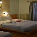 Rozos Hotel 2*