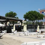 Rozos Hotel 2*