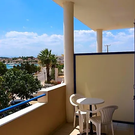 Hotel Rozos 2*